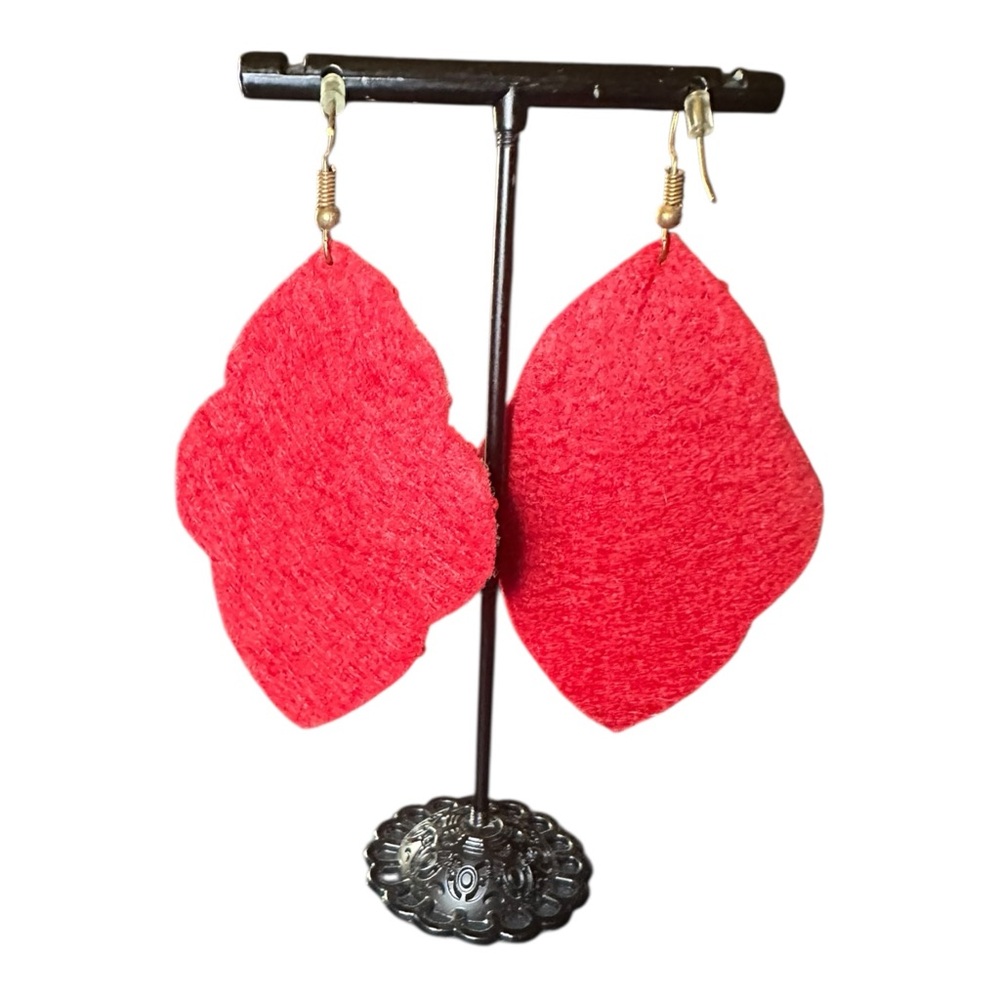 Leopard Print Red Trim Earrings - Picture 4 of 5